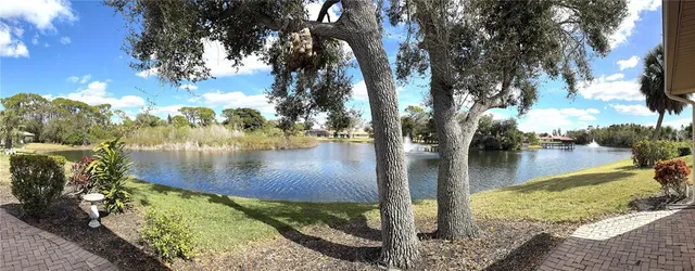 $470,000 | 229 Laurel Hollow Drive, Unit 83, Nokomis, FL 34275