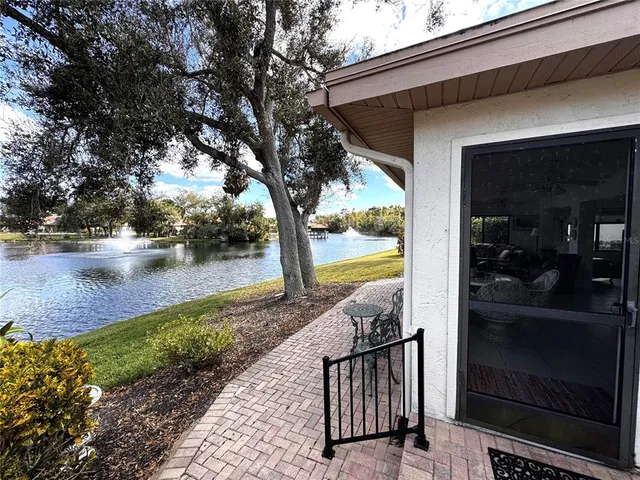 $470,000 | 229 Laurel Hollow Drive, Unit 83, Nokomis, FL 34275