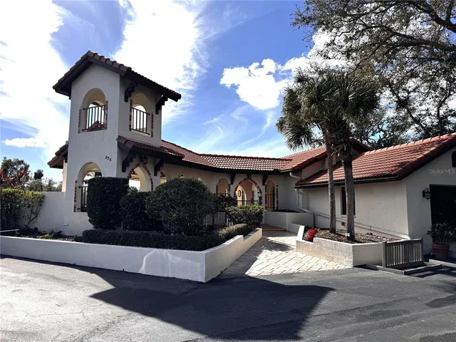 $470,000 | 229 Laurel Hollow Drive, Unit 83, Nokomis, FL 34275