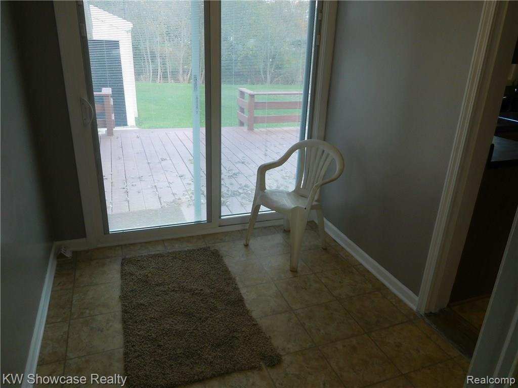 4249 East Hill Road Grand Blanc, MI 48439 - Photo 27 of 35 DSCN1029.JPG