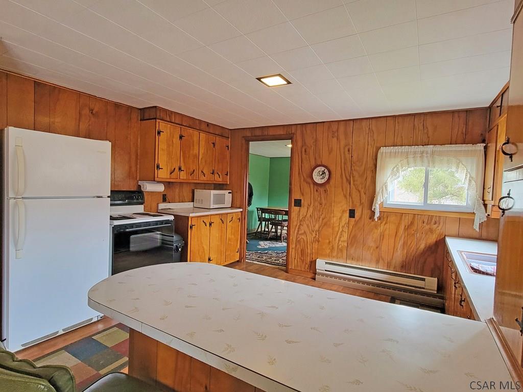 632 Draketown Road Confluence, PA 15424 - Photo 8 of 40