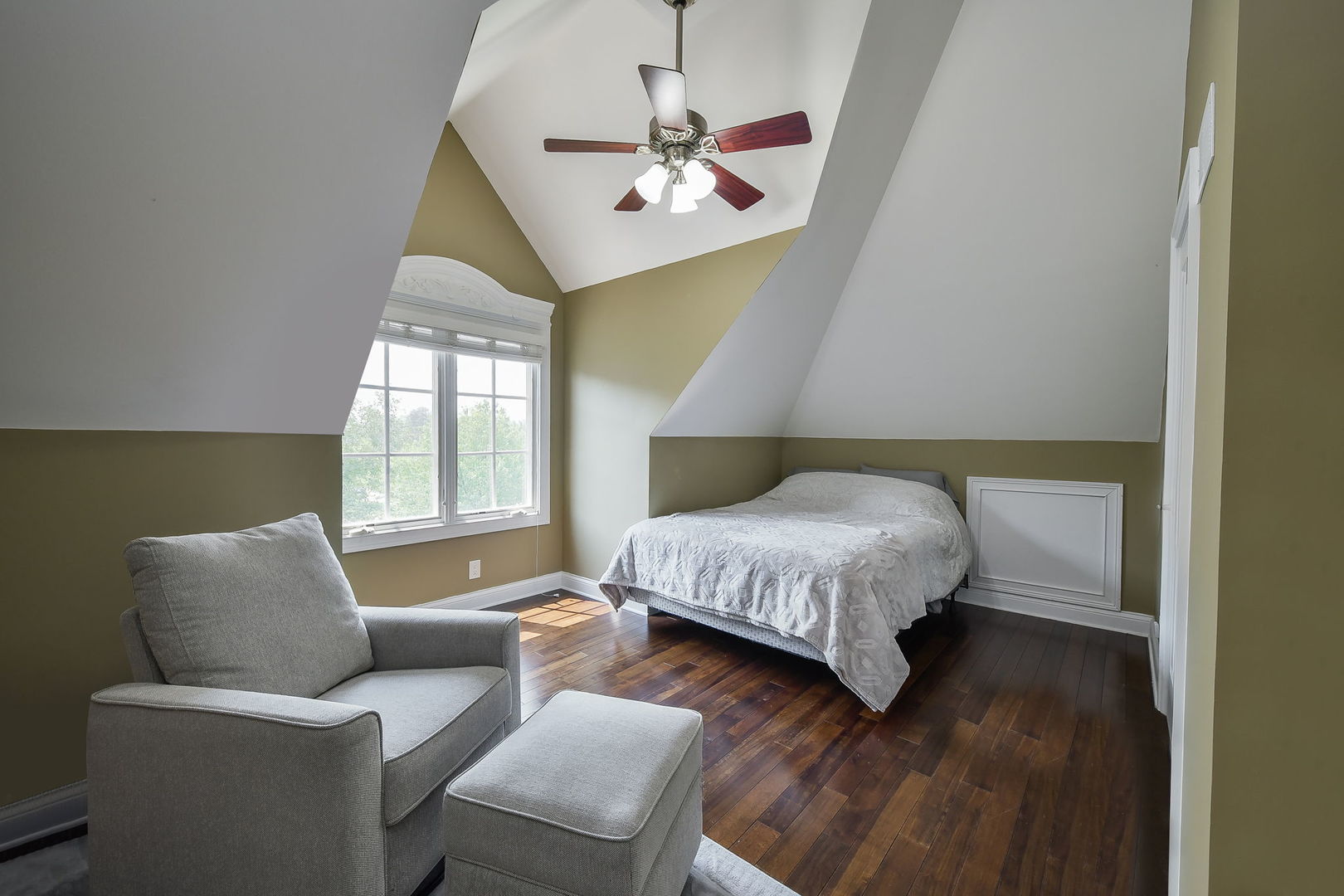 3N943 Walt Whitman Road St. Charles, IL 60175 - Photo 31 of 43 a bedroom with a bed and window