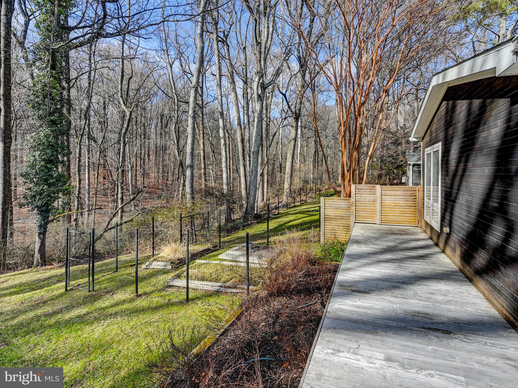 6138 Barroll Road Baltimore, MD 21209 - Photo 21 of 26 Wraparound deck