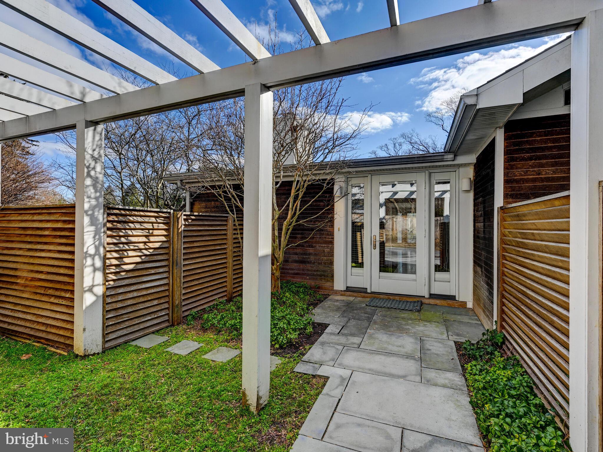 6138 Barroll Road Baltimore, MD 21209 - Photo 5 of 26 Welcome!