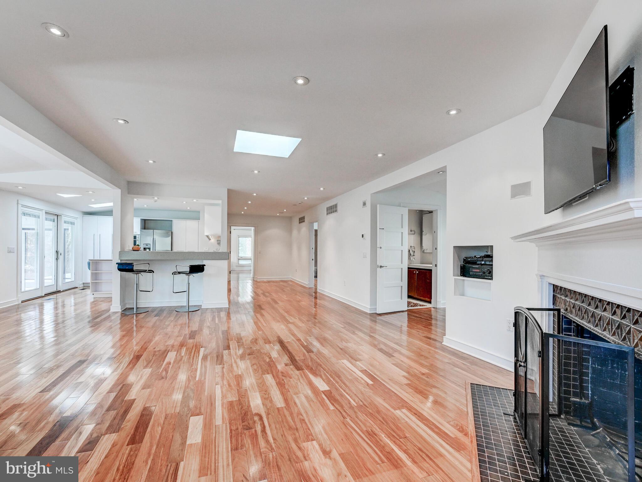 6138 Barroll Road Baltimore, MD 21209 - Photo 9 of 26 Open space concept flooded w/light