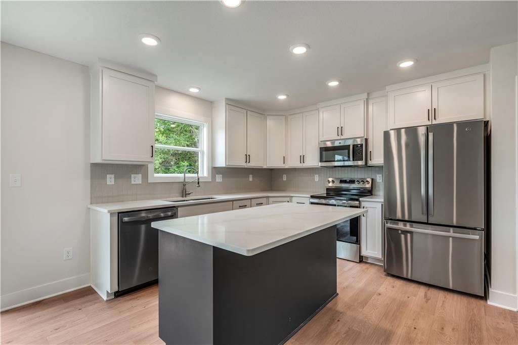 303 Northeast 51st Road Warrensburg, MO 64093 - Photo 14 of 53