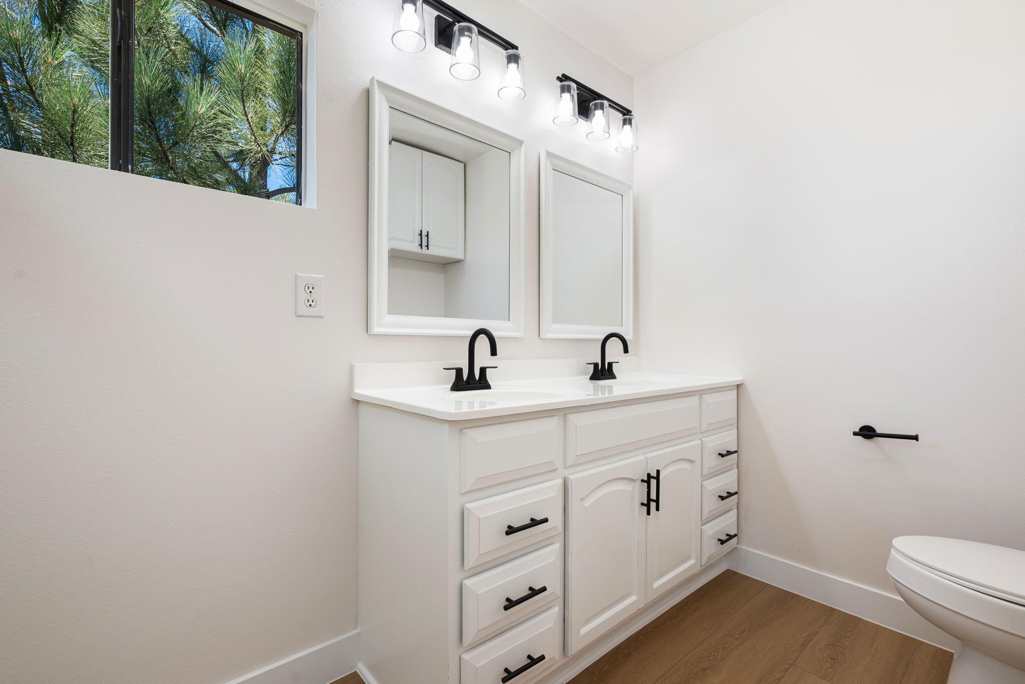 26785 Hopkins Road Idyllwild, CA 92549 - Photo 22 of 28 31-web-or-mls-DFHopkins_OPMG_0726_031