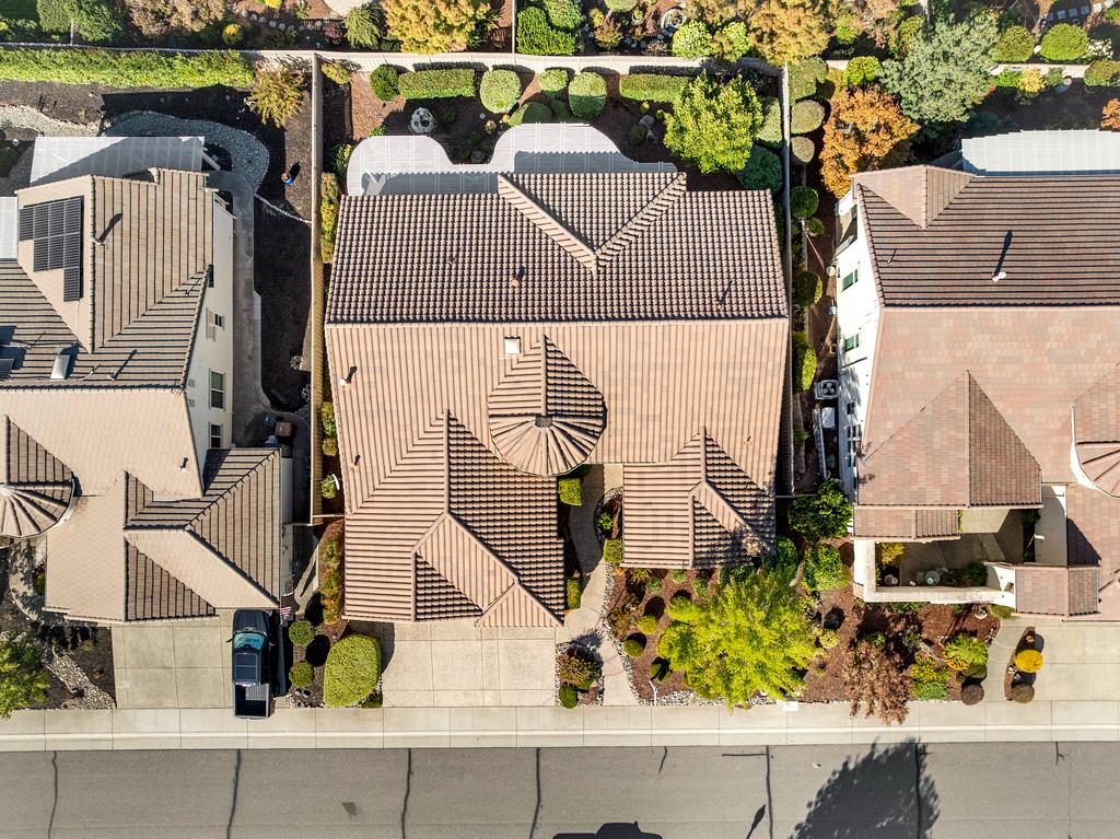 856 Mossy Ridge Lane Lincoln, CA 95648 - Photo 38 of 44 an aerial view of multiple house