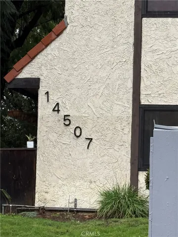 a view of a entryway