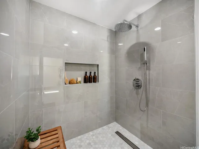 $990,000 | 1600 Ala Moana Boulevard, Unit 2906, Honolulu, HI 96815