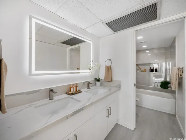 $990,000 | 1600 Ala Moana Boulevard, Unit 2906, Honolulu, HI 96815