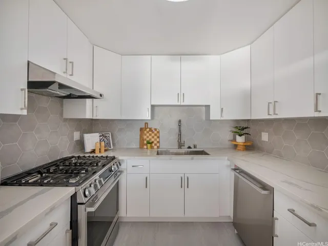 $990,000 | 1600 Ala Moana Boulevard, Unit 2906, Honolulu, HI 96815