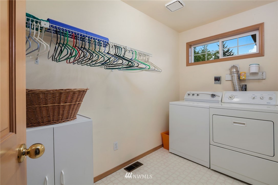 9924 Southwest 156th Street Vashon, WA 98070 - Photo 21 of 25