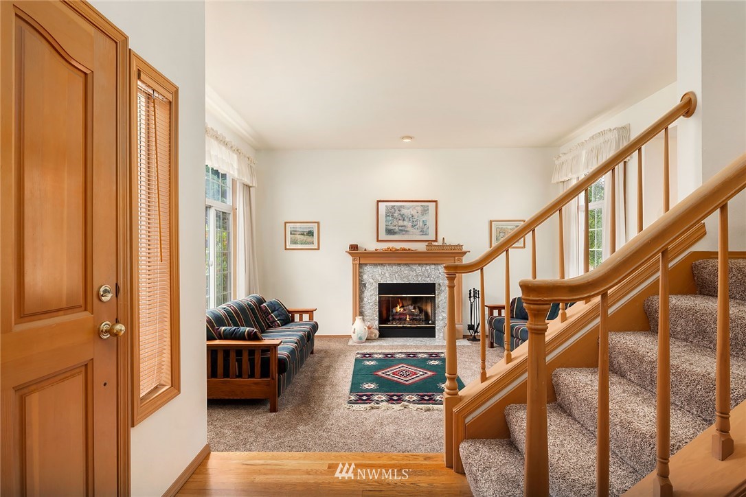 9924 Southwest 156th Street Vashon, WA 98070 - Photo 4 of 25