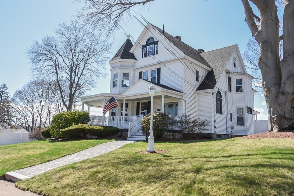 6 Stevens Street Methuen, MA 01844 - Photo 3 of 42
