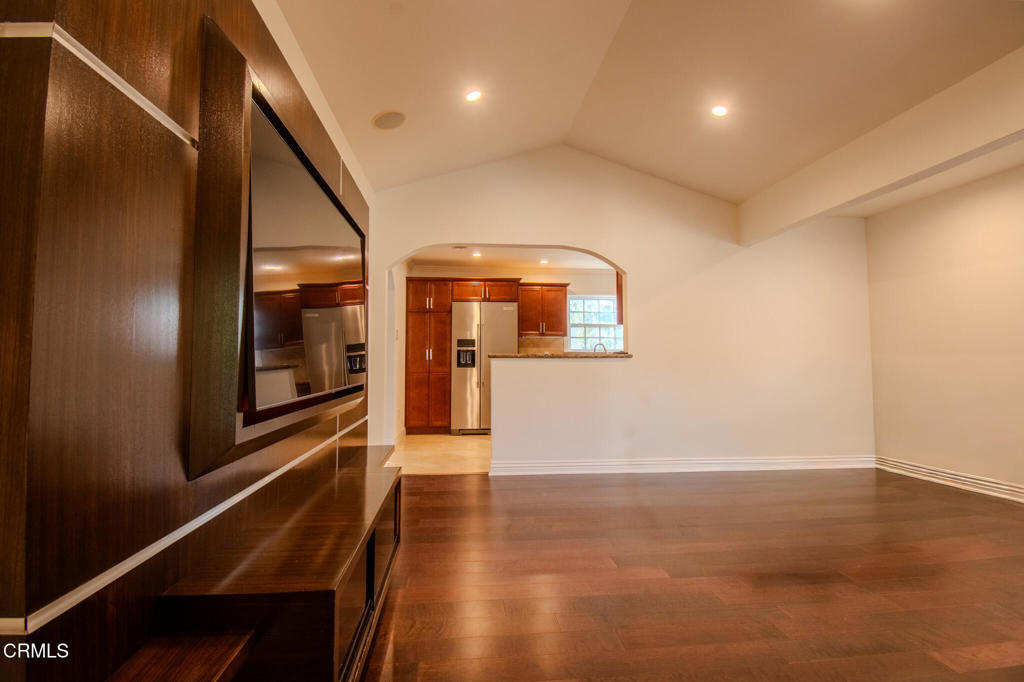 4635 Cartwright Avenue Los Angeles, CA 91602 - Photo 14 of 48 DSC_0063-HDR