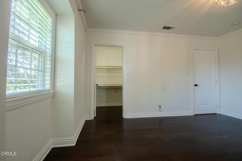 4635 Cartwright Avenue Los Angeles, CA 91602 - Photo 27 of 48 DSC_0120-HDR