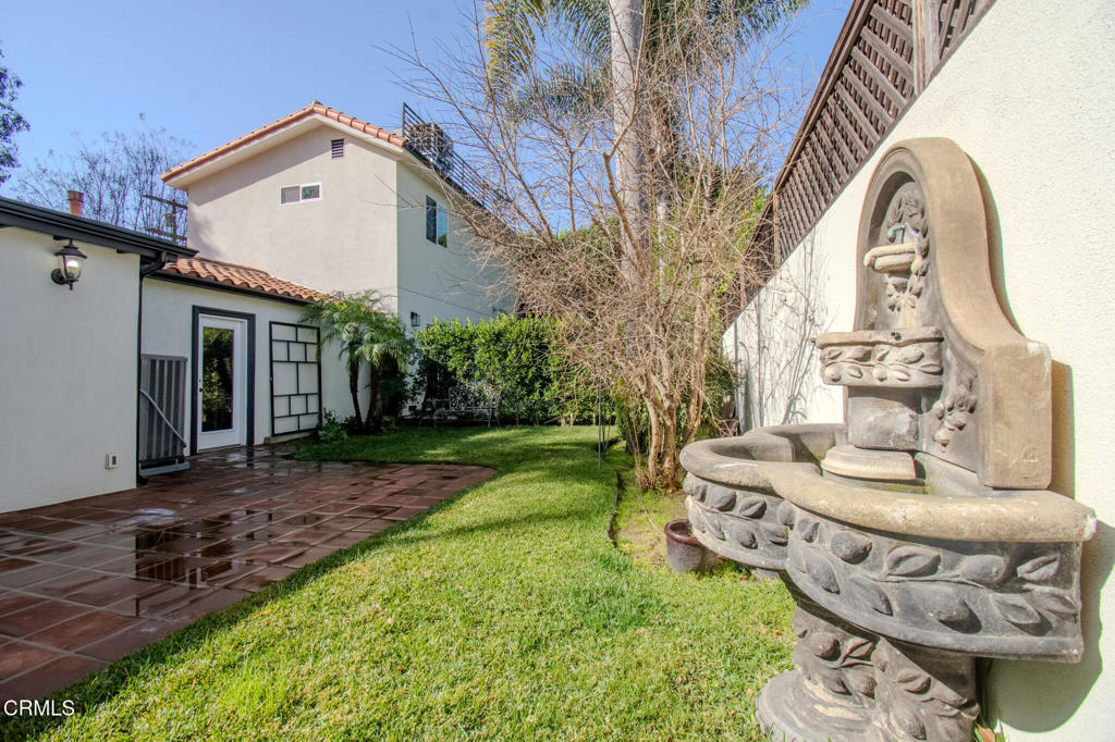 4635 Cartwright Avenue Los Angeles, CA 91602 - Photo 30 of 48 DSC_0132-HDR