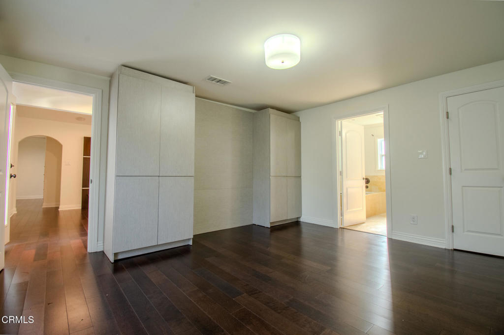 4635 Cartwright Avenue Los Angeles, CA 91602 - Photo 44 of 48 DSC_0180-HDR