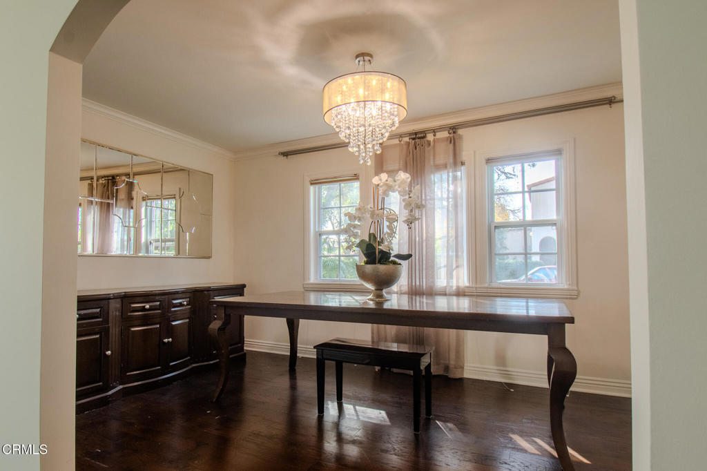 4635 Cartwright Avenue Los Angeles, CA 91602 - Photo 8 of 48 DSC_0039-HDR