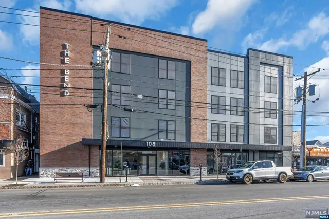 $2,100 | 108 Ridge Road, Unit 104, North Arlington, NJ 07031