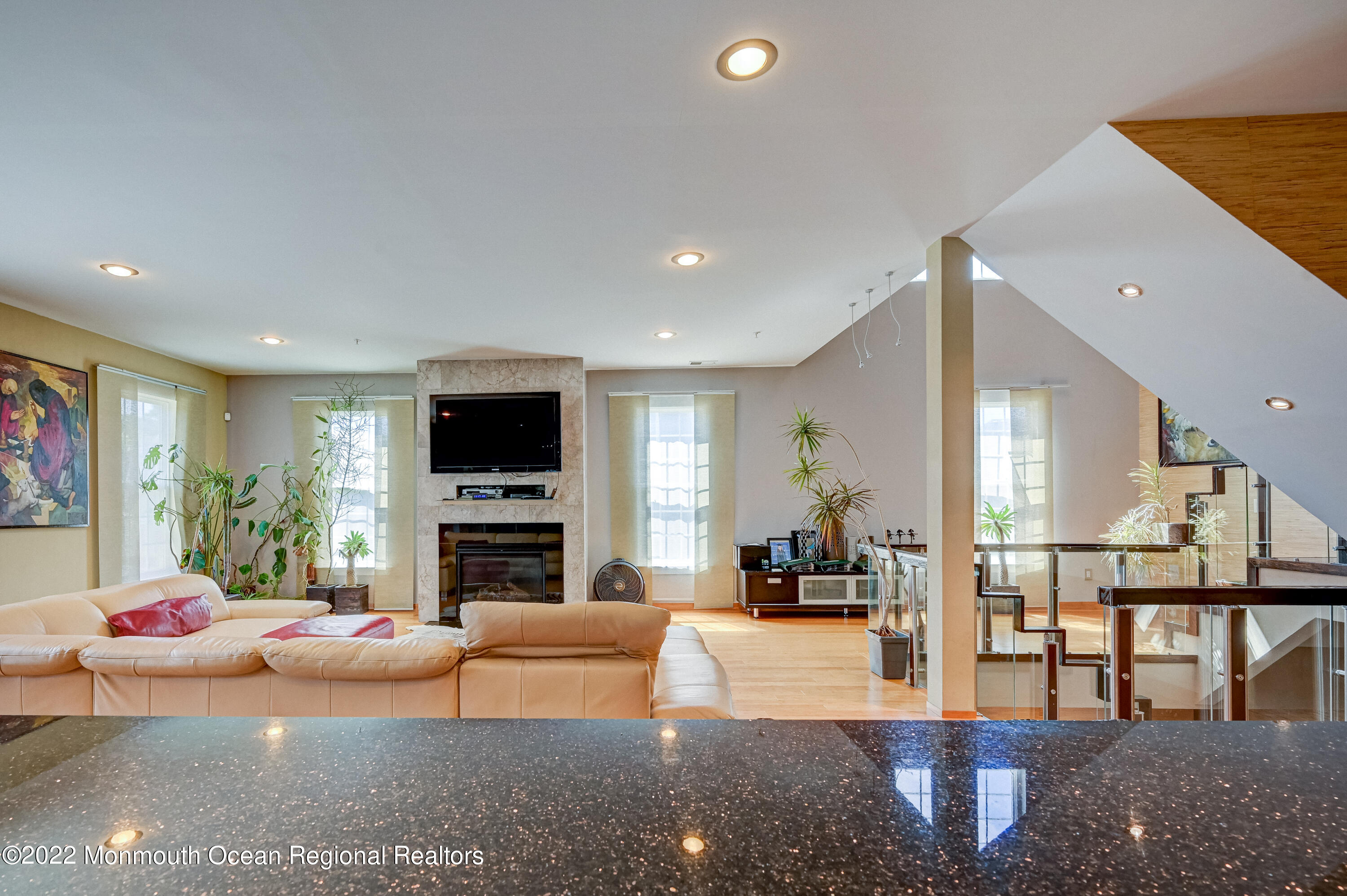212 April Way Middletown, NJ 07748 - Photo 15 of 31 212_april_way019