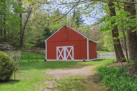 $699,900 | 118 Lawrence Street, Pepperell, MA 01463