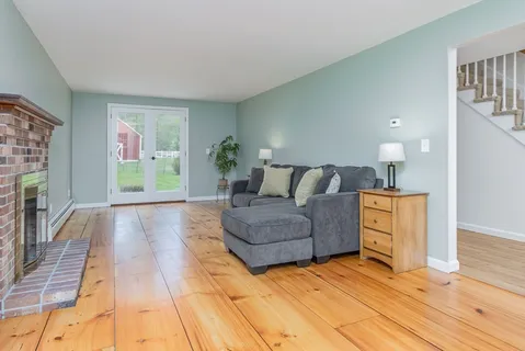 $699,900 | 118 Lawrence Street, Pepperell, MA 01463