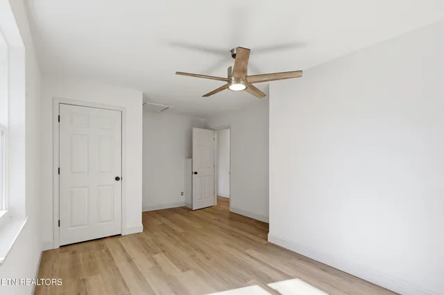 $379,000 | 1413 Mt Vista Drive, Knoxville, TN 37920