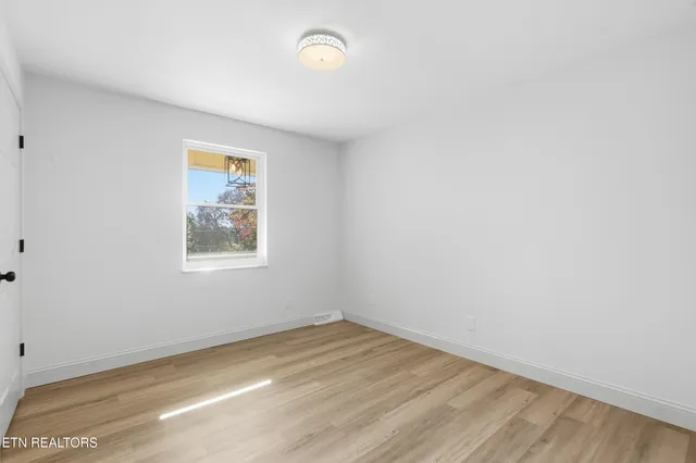 $379,000 | 1413 Mt Vista Drive, Knoxville, TN 37920