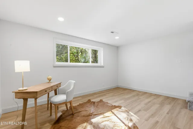 $379,000 | 1413 Mt Vista Drive, Knoxville, TN 37920