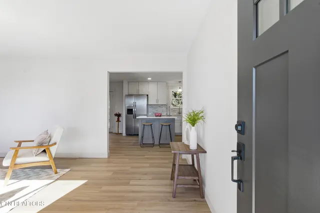 $379,000 | 1413 Mt Vista Drive, Knoxville, TN 37920