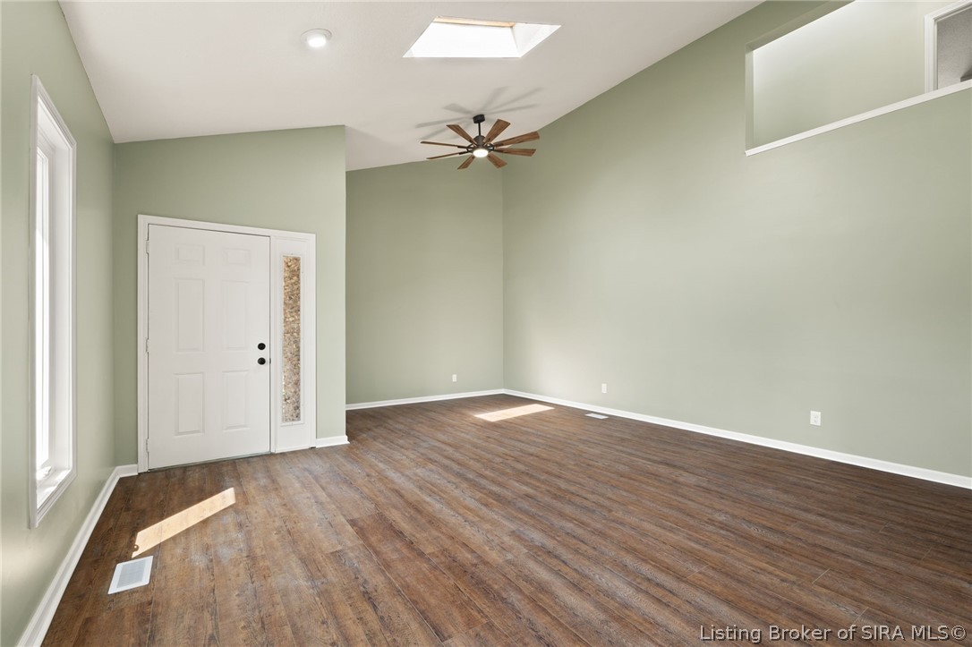3015 Creek Ridge Drive New Albany, IN 47150 - Photo 43 of 48 Vaulted Ceilings at Entry