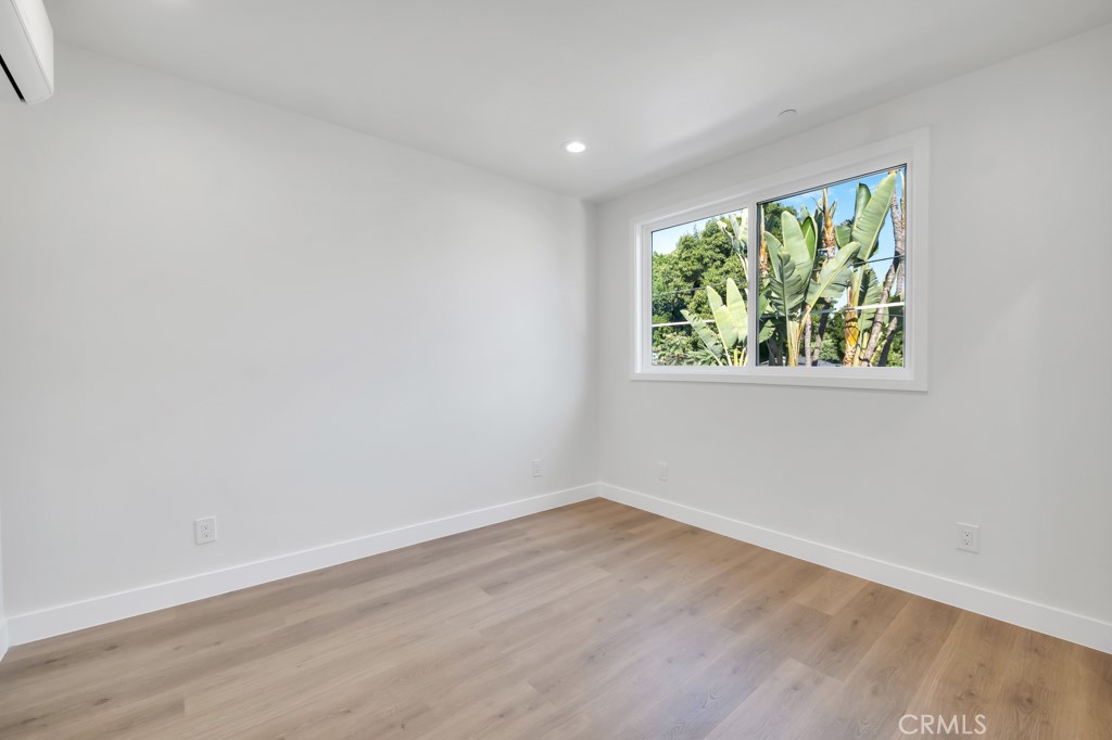 6156 Colbath Avenue Valley Glen, CA 91401 - Photo 44 of 62