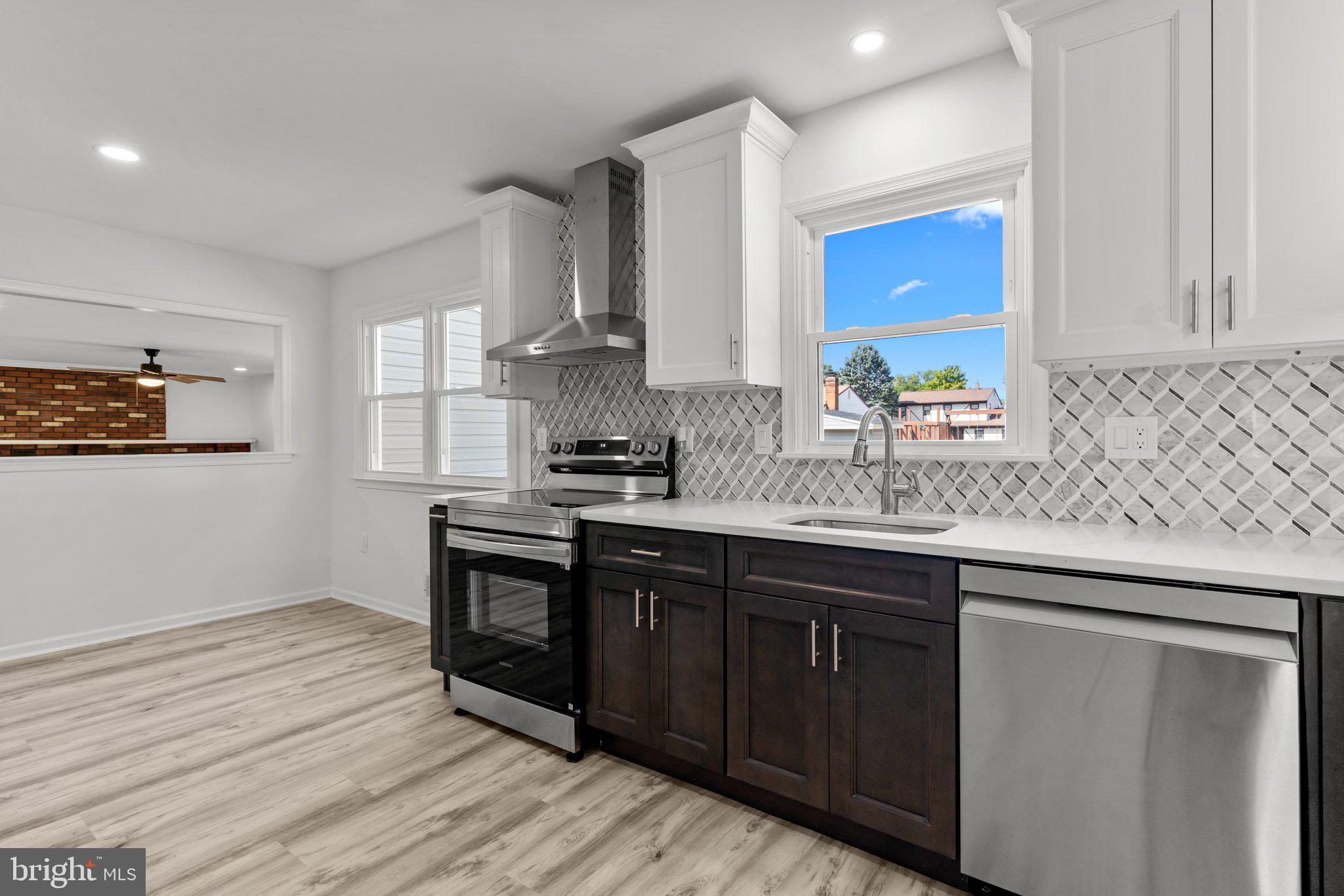 8 Robin Hood Drive Levittown, PA 19054 - Photo 16 of 49 Kitchen