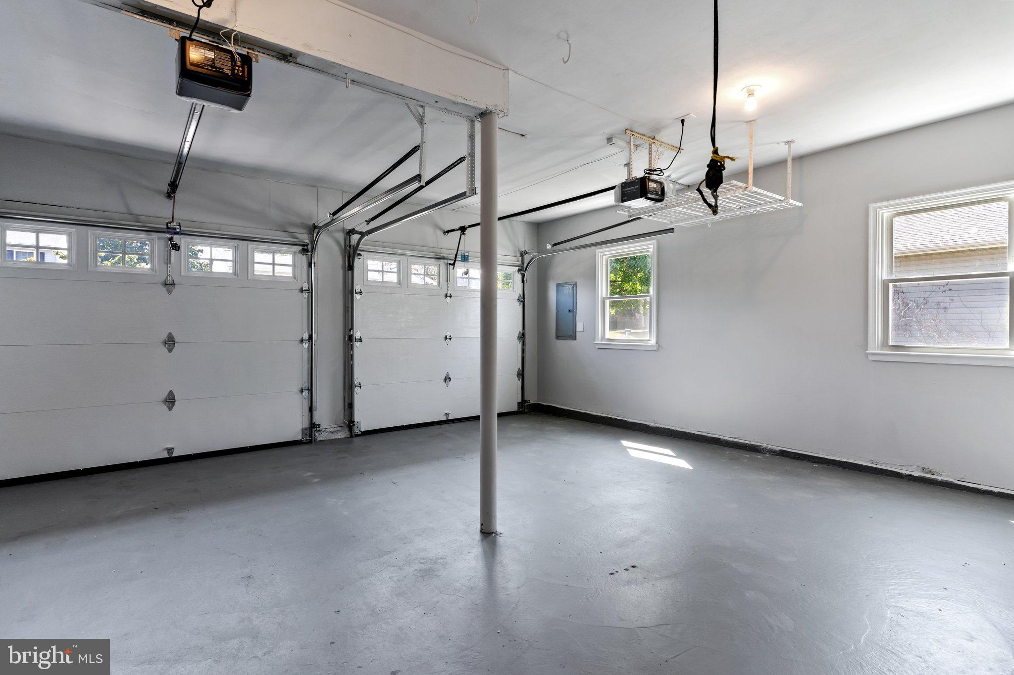 8 Robin Hood Drive Levittown, PA 19054 - Photo 22 of 49 Garage