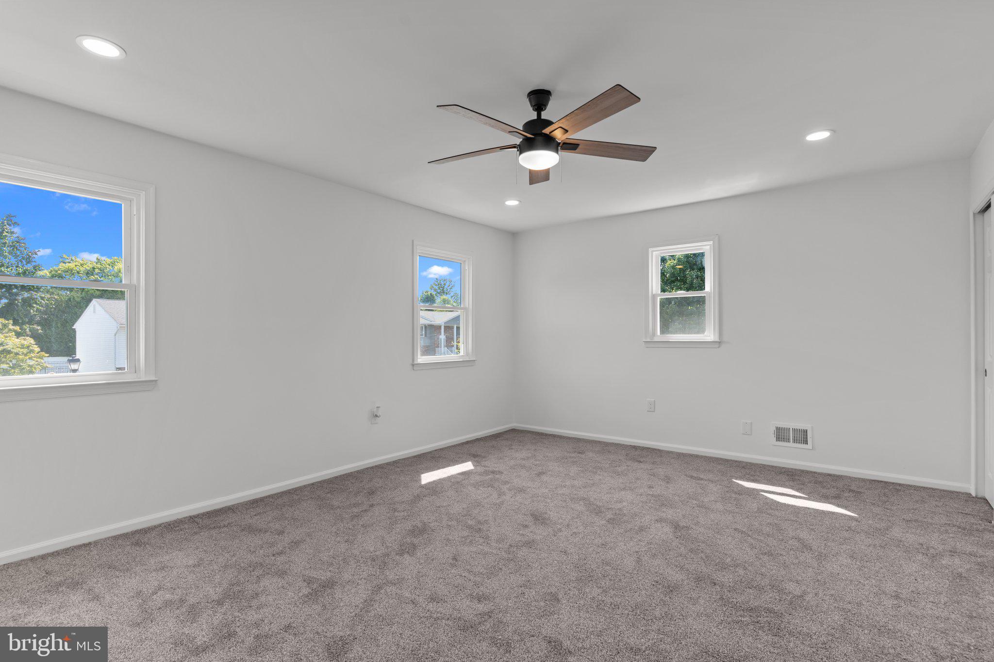 8 Robin Hood Drive Levittown, PA 19054 - Photo 29 of 49 Bedroom