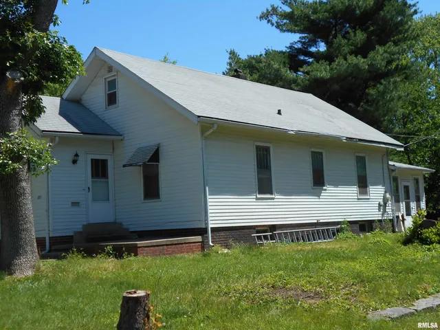 $79,000 | 223 North College Street, Macomb, IL 61455