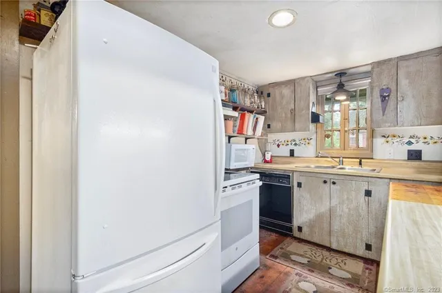 $350,000 | 1250 Highway 171, Woodstock, CT 06281