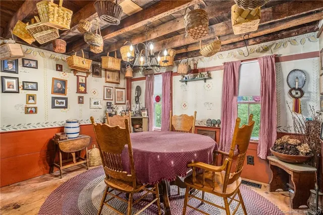 $350,000 | 1250 Highway 171, Woodstock, CT 06281