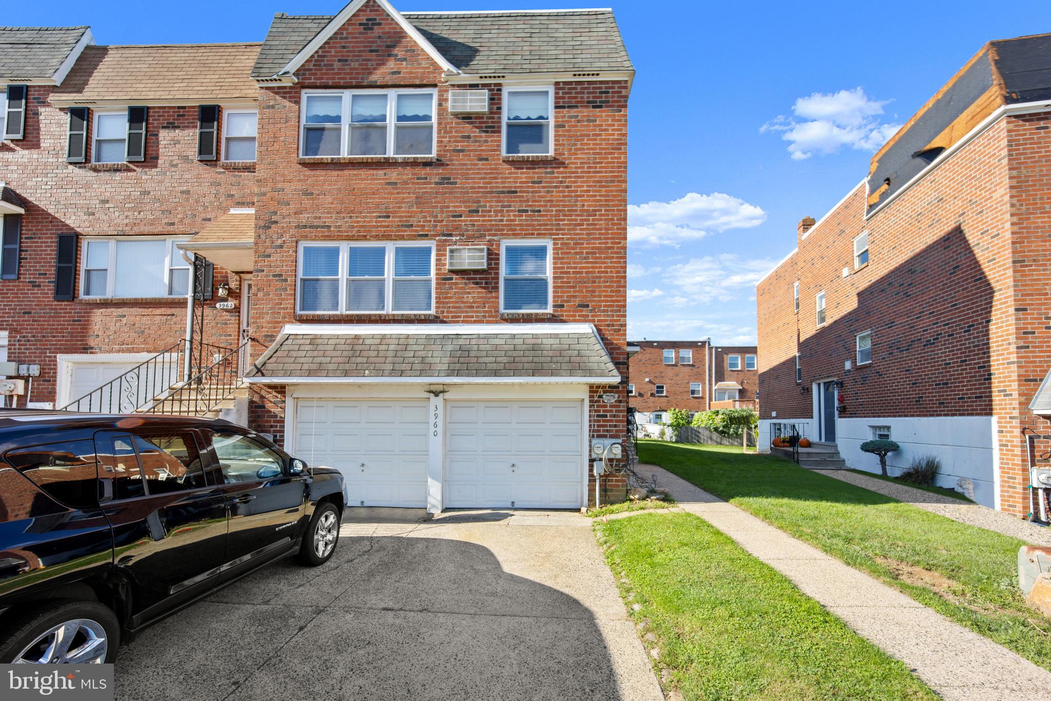 3960 Constance Road Philadelphia, PA 19114 - Photo 2 of 27 Gallery Image 2
