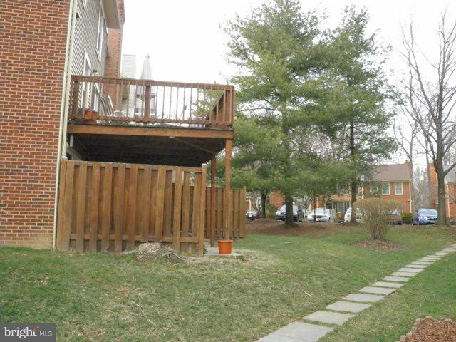 11 Grove Ridge Court, Unit 70 Rockville, MD 20852 - Photo 19 of 25 Community grounds