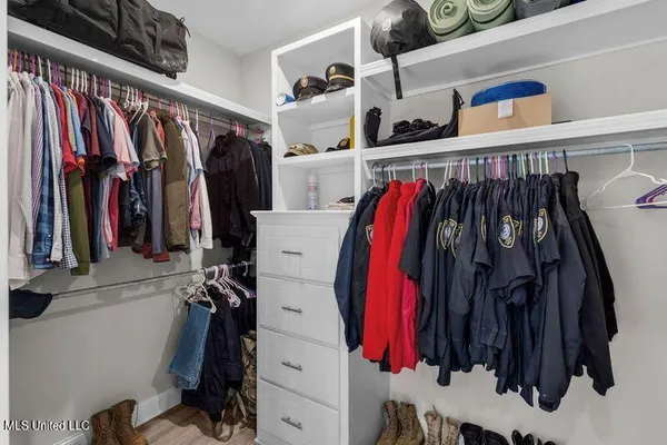 $342,000 | 817 Long Leaf Circle, Brandon, MS 39042