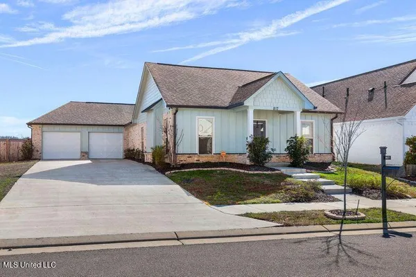 $342,000 | 817 Long Leaf Circle, Brandon, MS 39042