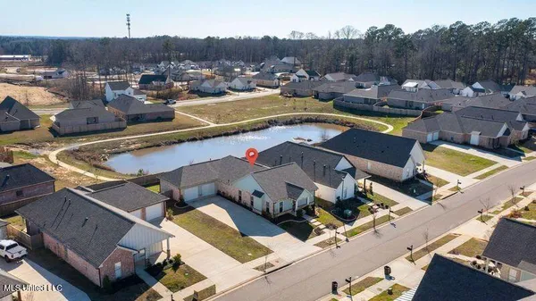 $342,000 | 817 Long Leaf Circle, Brandon, MS 39042