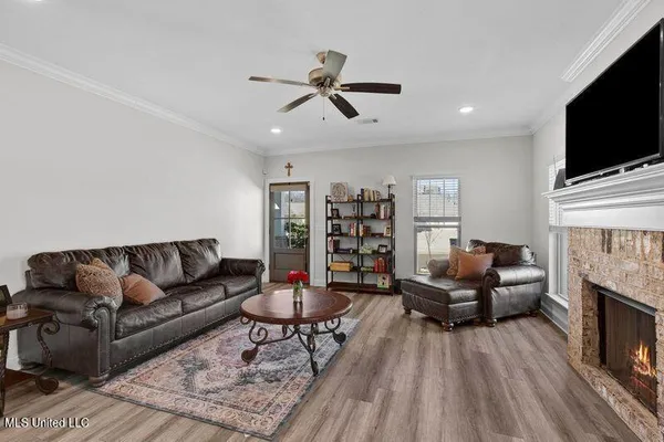 $342,000 | 817 Long Leaf Circle, Brandon, MS 39042