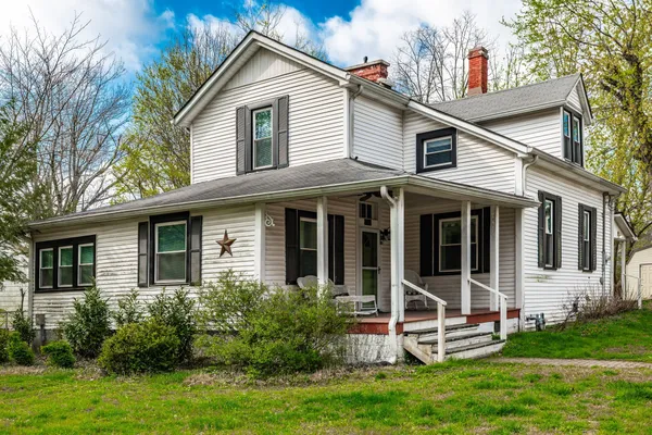 $2,200 | 2366 Highland Avenue, Goodlettsville, TN 37072