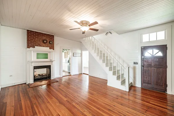 $2,200 | 2366 Highland Avenue, Goodlettsville, TN 37072