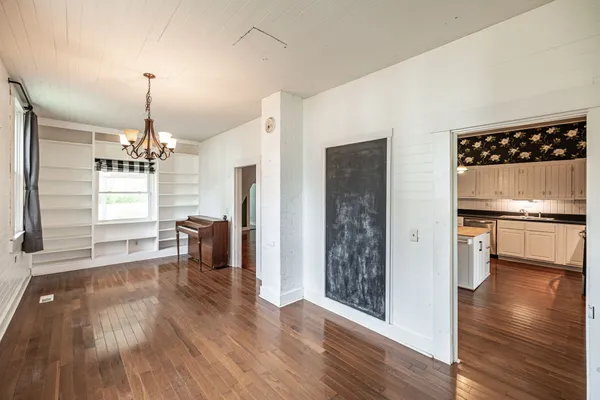 $2,200 | 2366 Highland Avenue, Goodlettsville, TN 37072