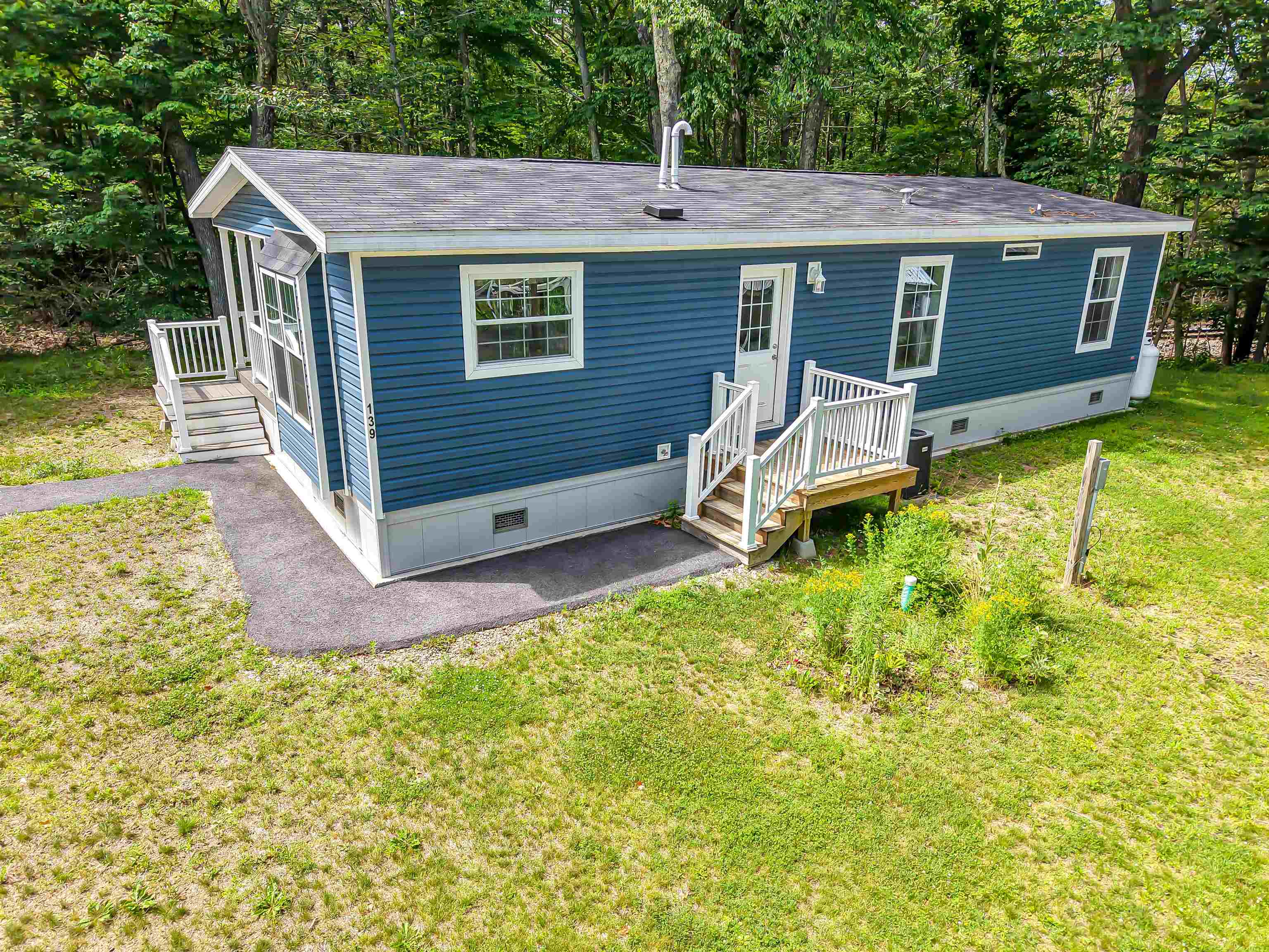 139 Robin Hood Lane Exeter, NH 03833 - Photo 3 of 52